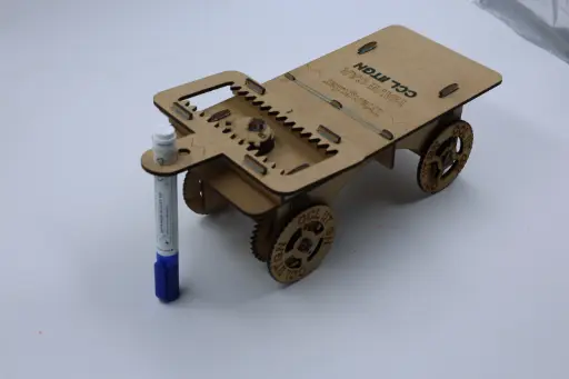 Triangular wave car